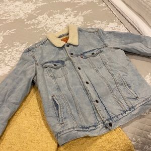 Levi Sherpa Jean Jacket Size XL